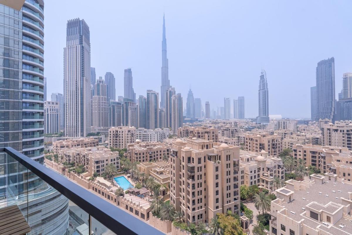 Cool 4-Bedroom Apartment With Burj Views At Bellevue Tower In Downtown Dubai Dış mekan fotoğraf